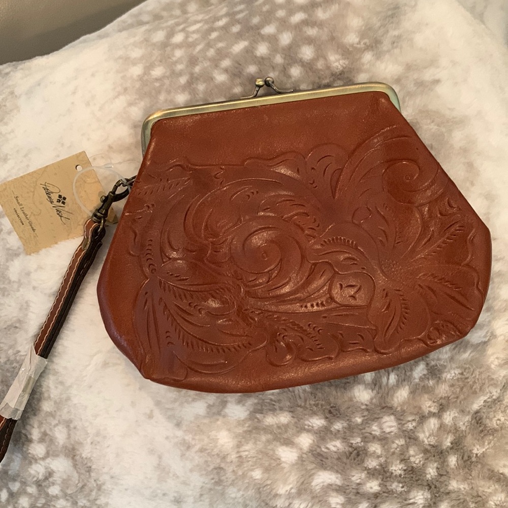 Snap Patricia Nash leather purse